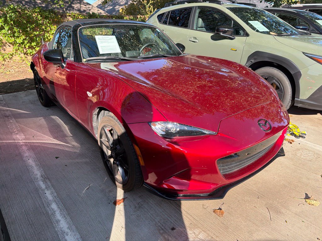Used 2023 MAZDA MX-5 Miata Club RWD image 2