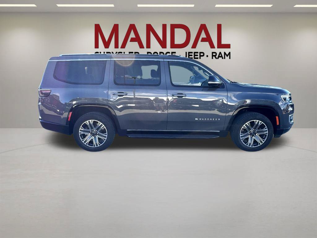 Used 2025 Jeep Wagoneer Series II AWD/4WD image 5