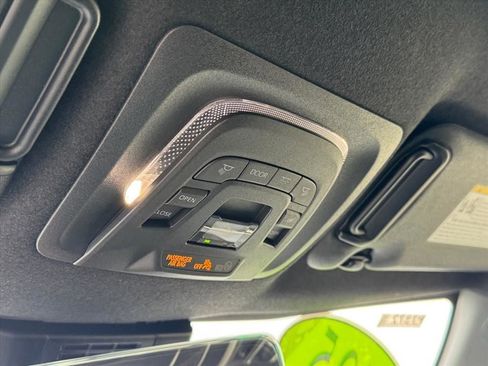 Certified 2025 Toyota Corolla SE w/ SE Premium Package image 30