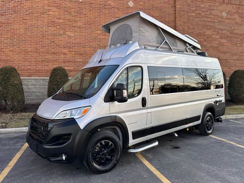 Used 2023 RAM ProMaster 3500 w/ Premium Convenience Group (B) FWD image 2
