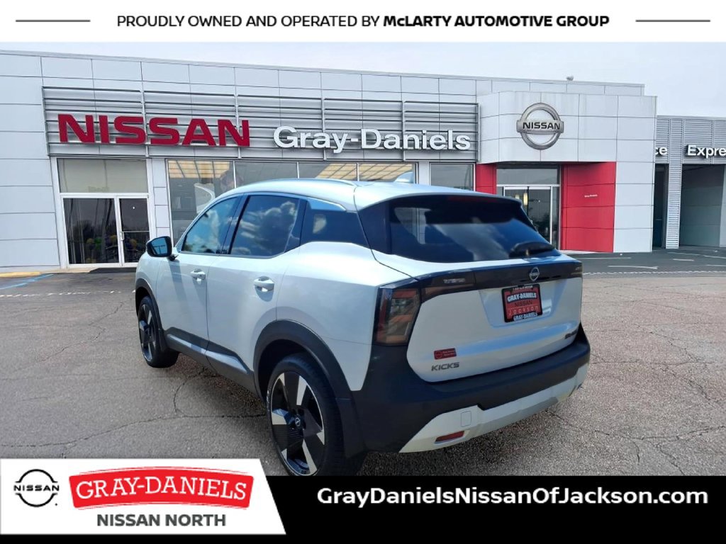 Certified 2025 Nissan Kicks SR AWD/4WD image 6