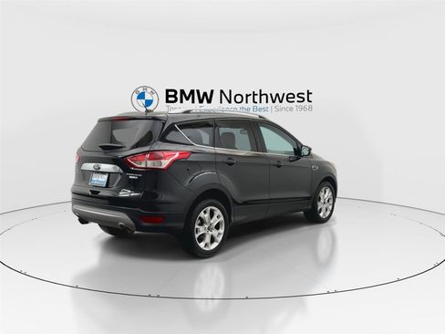 Used 2015 Ford Escape Titanium image 3
