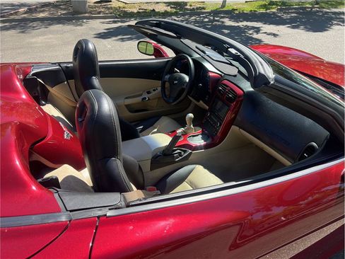 Used 2007 Chevrolet Corvette Coupe w/ Preferred Equipment Group RWD image 25