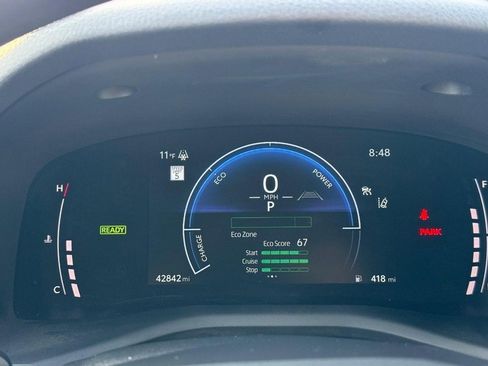 Used 2025 Toyota Camry LE image 22