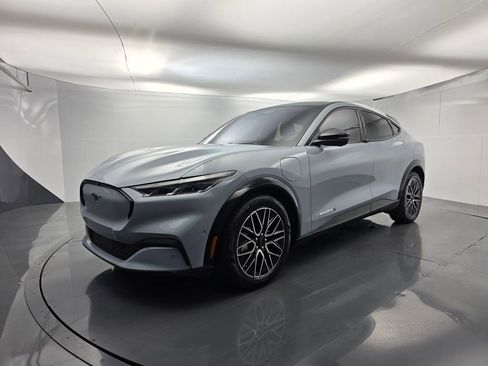 Used 2024 Ford Mustang Mach-E Premium image 9