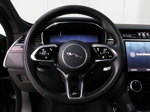 Used 2024 Jaguar F-PACE SVR image 41
