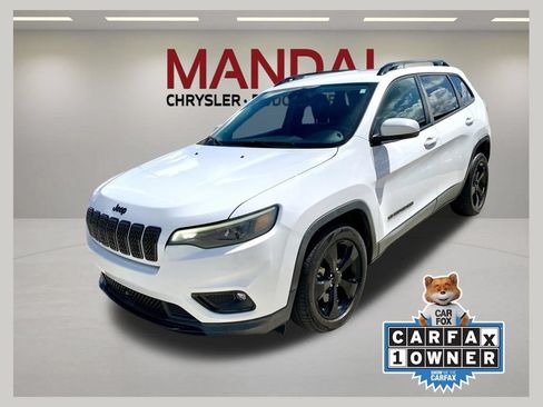 Used 2021 Jeep Cherokee Latitude Plus FWD image 1