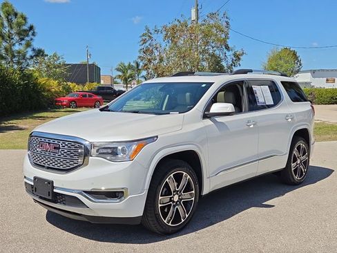 Used 2019 GMC Acadia Denali w/ Technology Package image 2