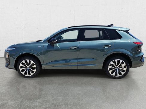 New 2026 Audi Q3 quattro 2.0T AWD/4WD image 8
