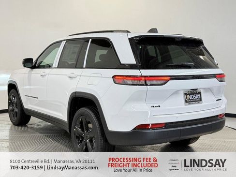 New 2025 Jeep Grand Cherokee Limited w/ Luxury Tech Group II AWD/4WD image 4