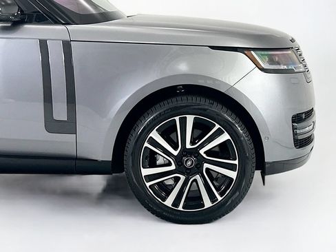 Used 2023 Land Rover Range Rover SE AWD/4WD image 11