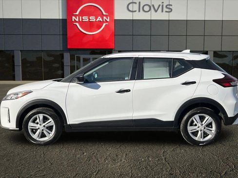 New 2025 Nissan Kicks Play S image 6