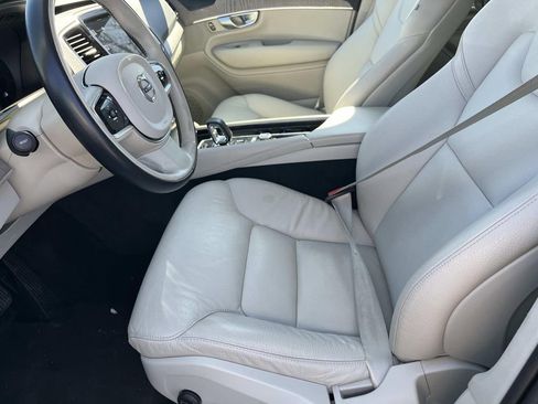 Used 2024 Volvo XC90 B6 Plus w/ Protection Package Premier image 25