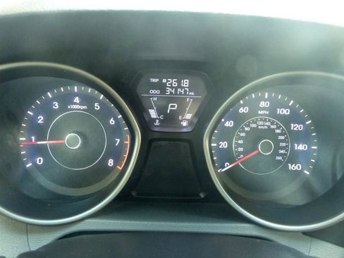 Used 2013 Hyundai Elantra GLS w/ Preferred Pkg FWD image 24