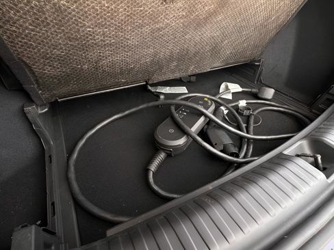 Used 2023 Audi Q4 e-tron Premium Plus image 25