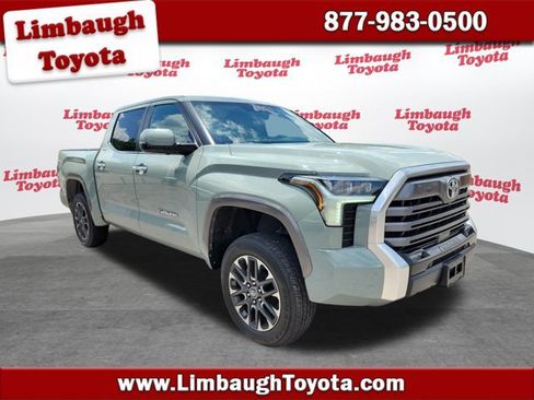 Used 2025 Toyota Tundra Limited AWD/4WD image 1