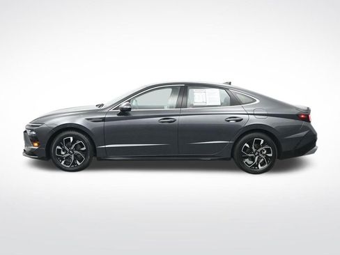 Used 2025 Hyundai Sonata SEL FWD image 10