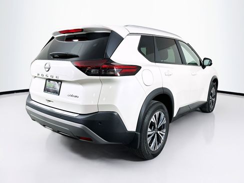 Used 2023 Nissan Rogue SV w/ SV Premium Package image 9