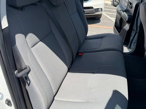 Used 2021 Toyota Tacoma SR5 w/ SR5 Appearance Package (SM) RWD image 16