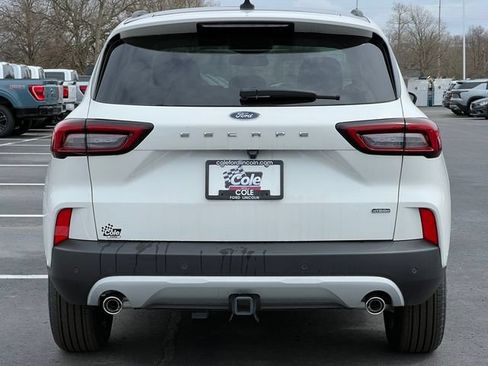 New 2024 Ford Escape SE w/ PHEV Premium Package FWD image 40
