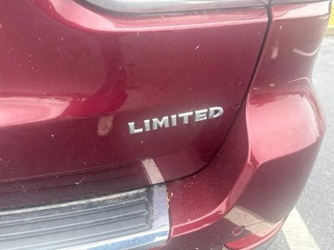 Used 2020 Jeep Grand Cherokee Limited AWD/4WD image 5