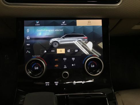Used 2023 Land Rover Range Rover Velar S AWD/4WD image 16