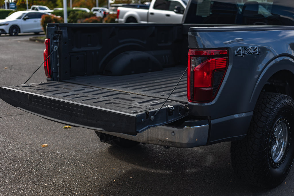 Used 2025 Ford F150 XL w/ Equipment Group 103A High AWD/4WD image 8