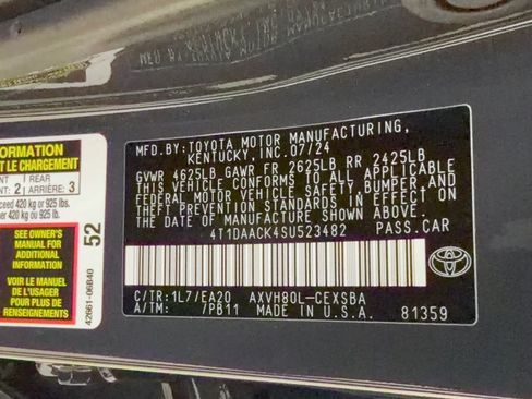 Used 2025 Toyota Camry SE w/ Convenience Package FWD image 31