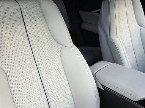 New 2026 Cadillac Lyriq Luxury image 18