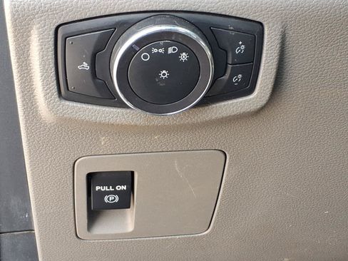 Used 2018 Ford F150 XL w/ Equipment Group 101A Mid RWD image 14
