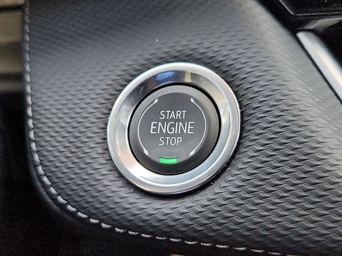 Used 2026 Chevrolet Equinox LT AWD/4WD image 10