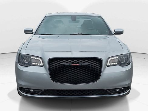 Used 2023 Chrysler 300 S RWD image 12