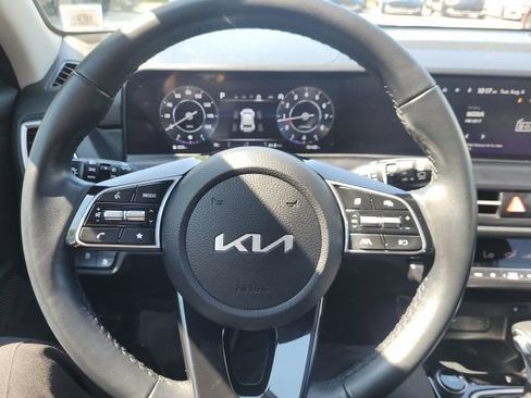 Certified 2024 Kia Seltos EX AWD/4WD image 22