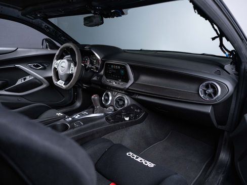 Used 2018 Chevrolet Camaro SS RWD image 62
