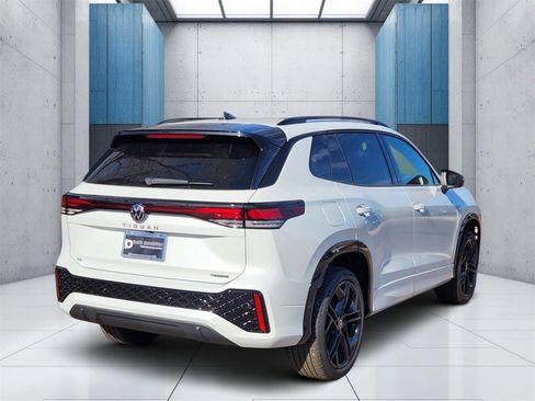 New 2026 Volkswagen Tiguan SE R-Line image 24