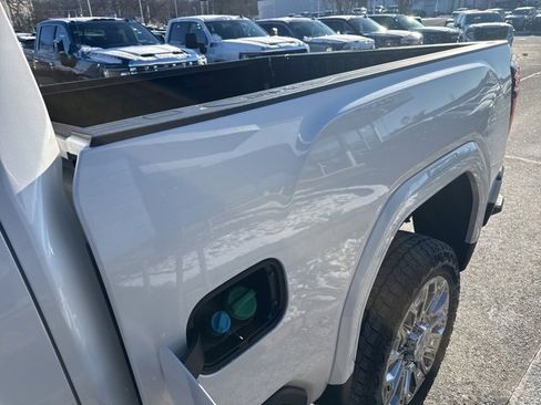 Used 2024 GMC Sierra 2500 Denali w/ Denali Reserve Package image 8