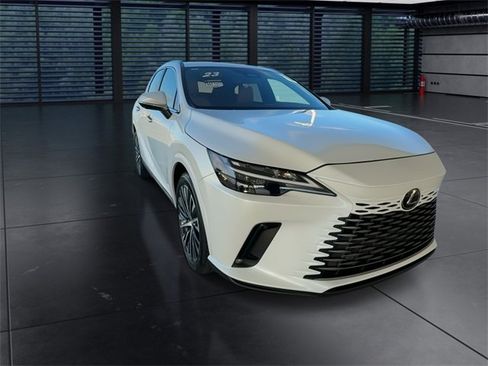 Used 2023 Lexus RX 350 Premium Plus image 2