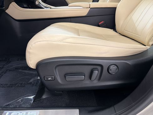 Certified 2021 Lexus RX 350L Luxury w/ Accessory Package FWD image 14