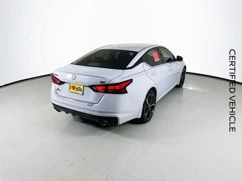 Certified 2023 Nissan Altima 2.5 SR FWD image 9