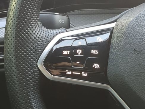 Used 2022 Volkswagen GTI S image 25