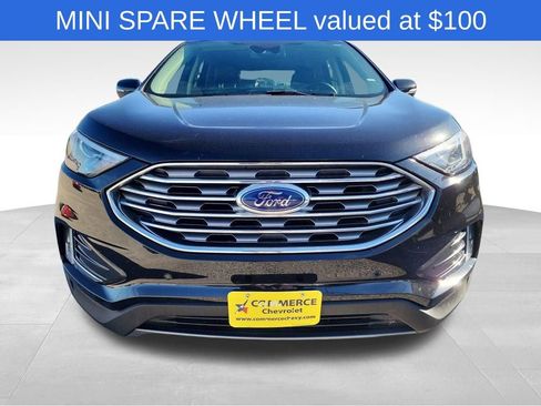 Used 2024 Ford Edge Titanium image 2