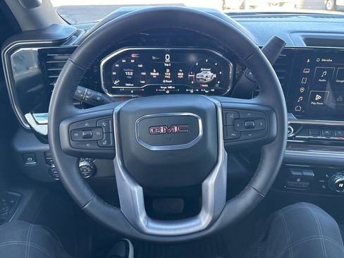 Used 2025 GMC Sierra 1500 Elevation image 20