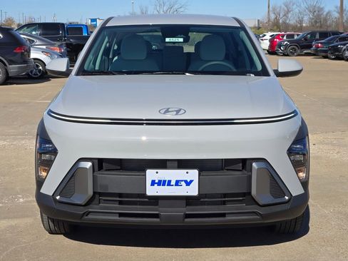 New 2026 Hyundai Kona SE image 6