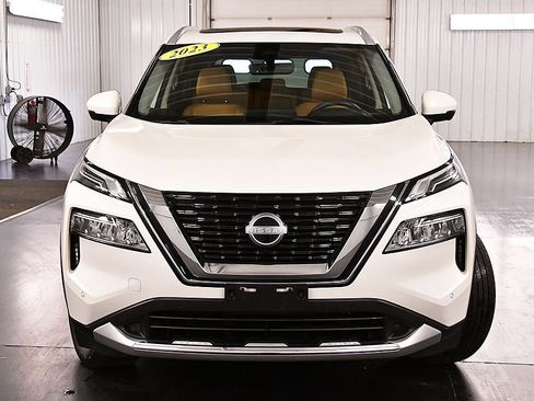 Used 2023 Nissan Rogue Platinum w/ Platinum Premium Package AWD/4WD image 2