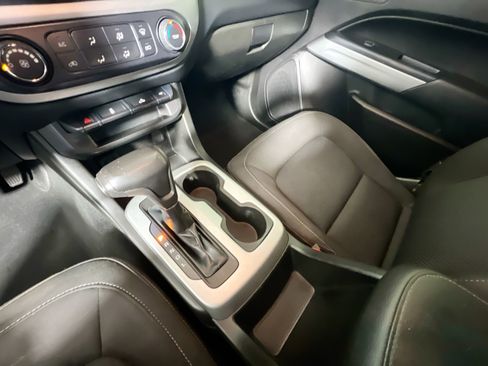 Used 2021 Chevrolet Colorado LT image 25