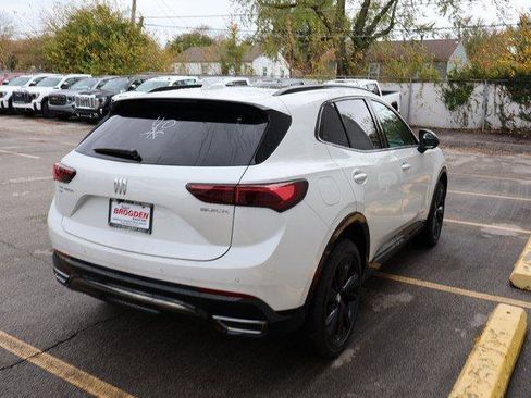 New 2025 Buick Envision Sport Touring image 5