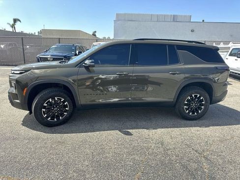Used 2024 Chevrolet Traverse Z71 w/ Enhanced Driving Package AWD/4WD image 7