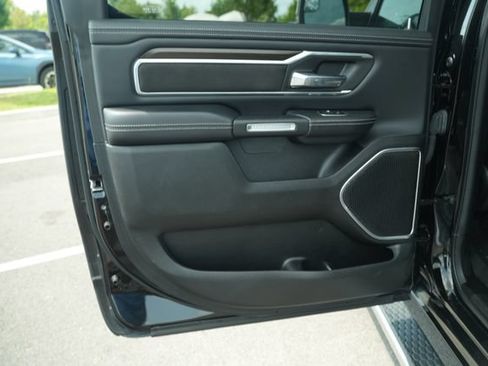 Used 2022 RAM 1500 Laramie AWD/4WD image 17
