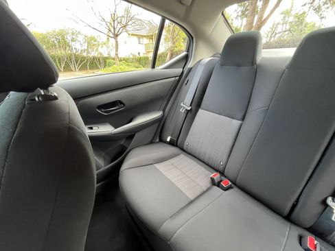 Used 2025 Nissan Sentra SV image 37