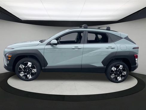 Certified 2025 Hyundai Kona SEL AWD/4WD image 9